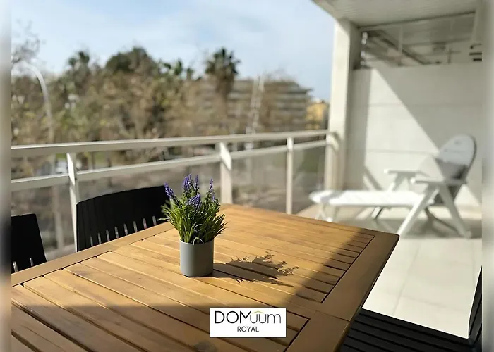 Domuum Holidays - Royal Διαμέρισμα